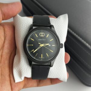 Alternative view of GUCCI-DATE
