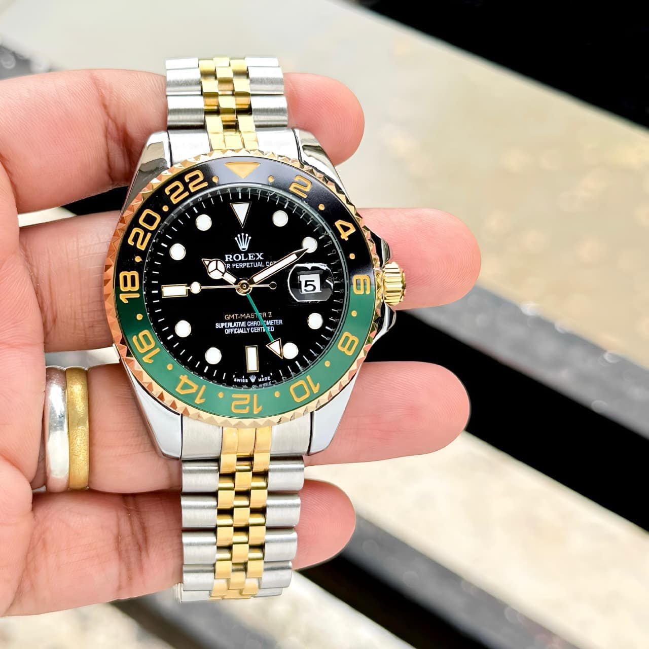 ROLEX GMT MASTER II (AUTOMATIC) - Image 2