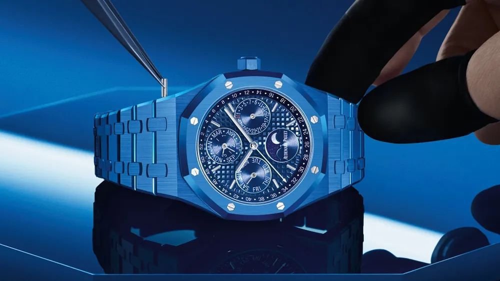 Audemars Piguet-Royal oak perpetual calander Blue ceramic (automatic) - Image 2