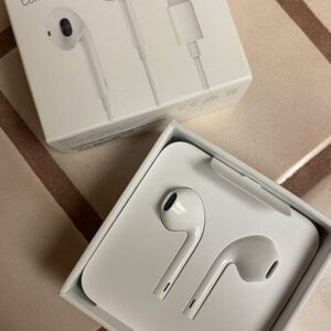Alternative view of Apple-Lightning Handsfree