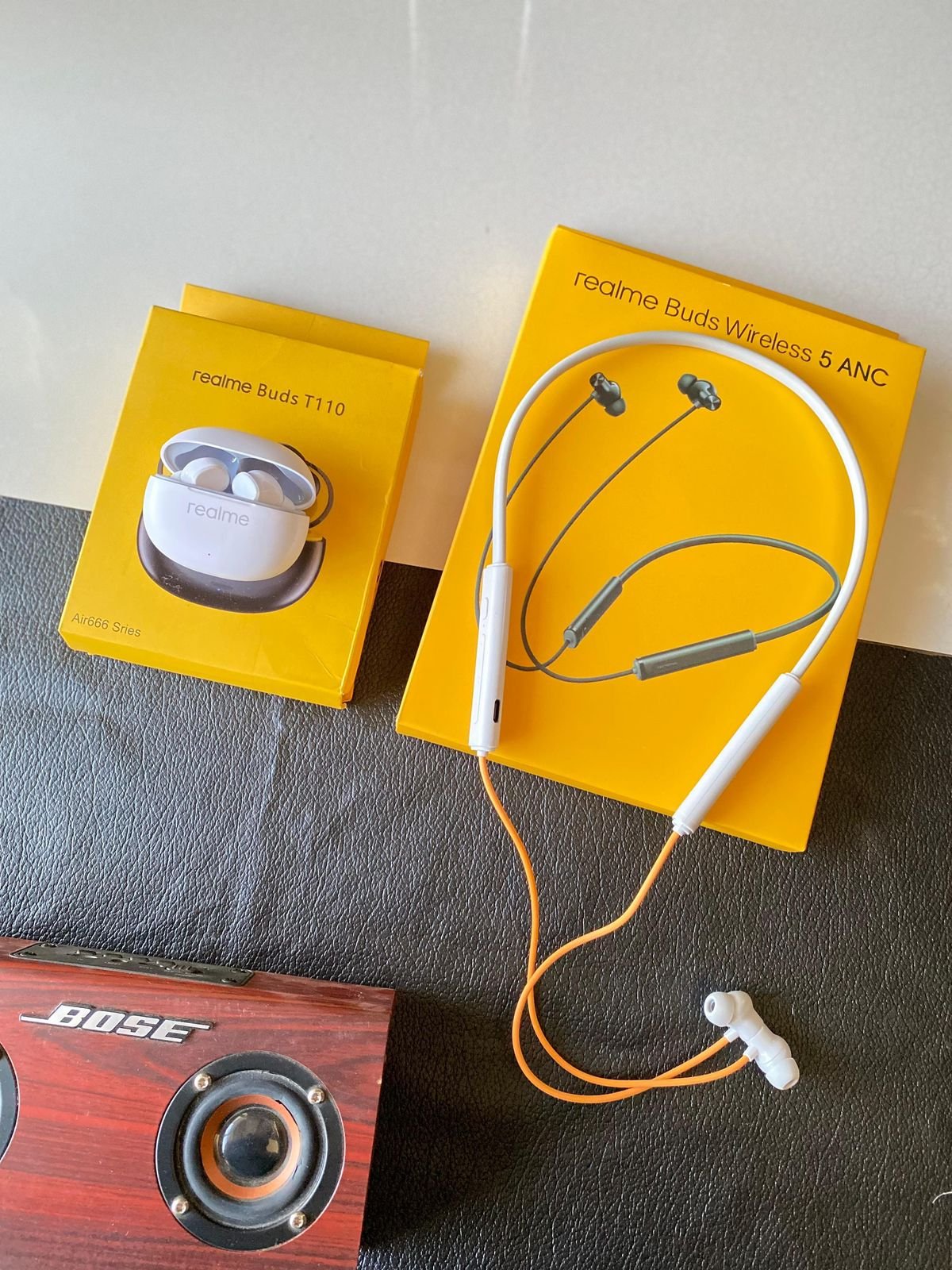 Realme Buds T110 and Realme wireless3 (Combo) - Image 3