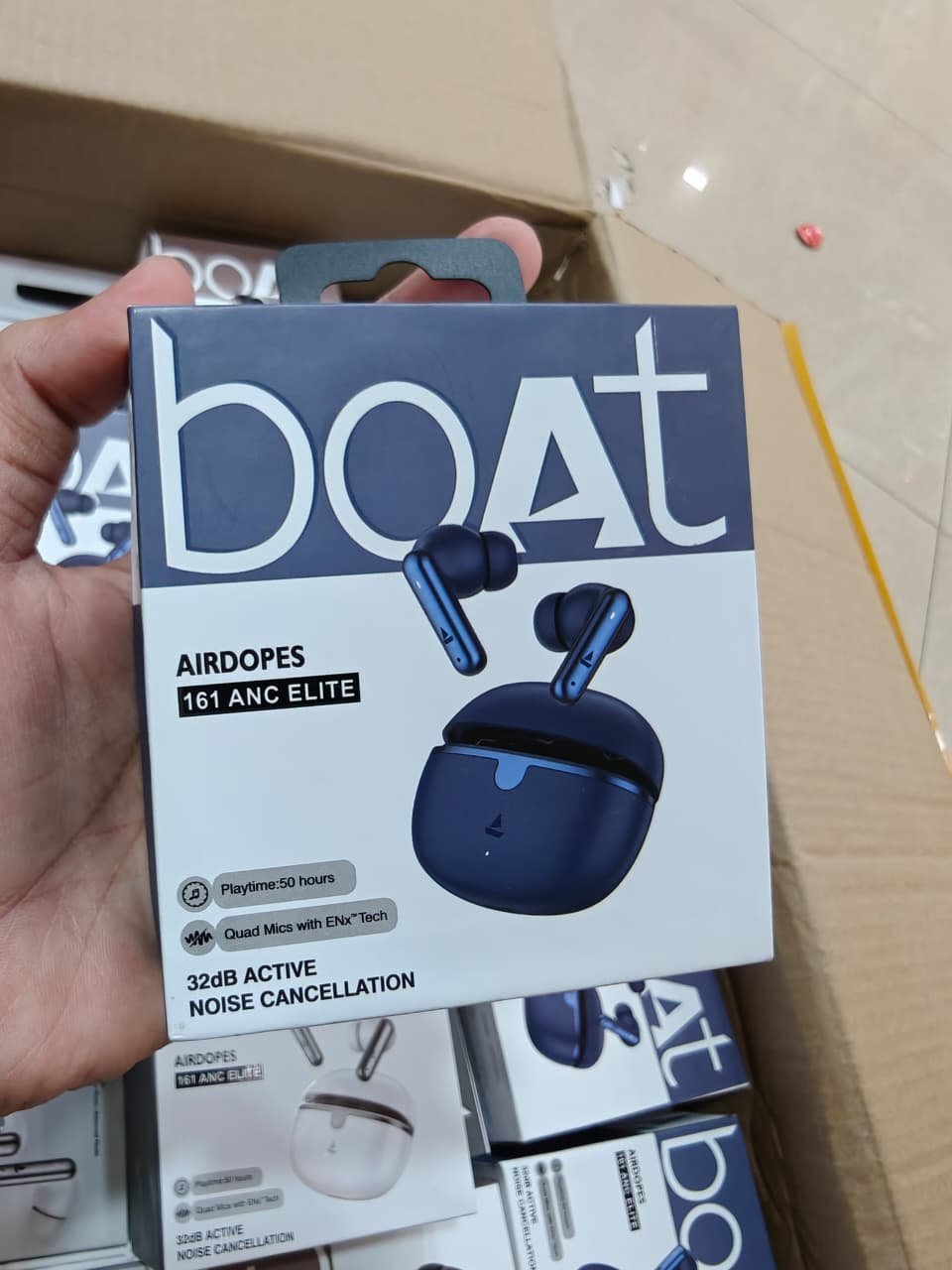 BOAT Airdopes 161 - Image 2