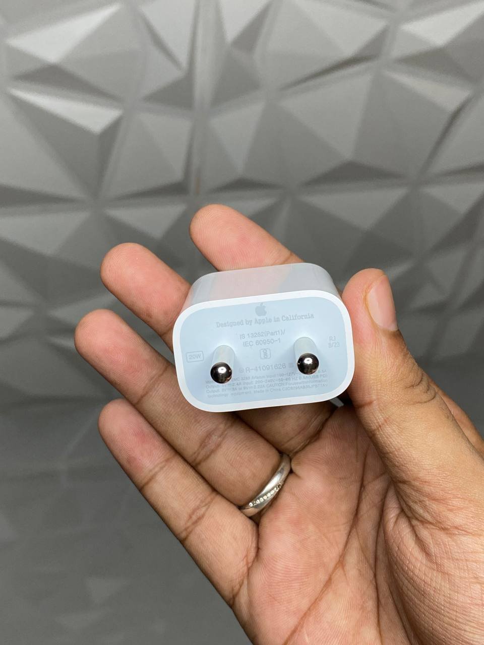 apple 20 watt adaptor with cable and protector - Image 3
