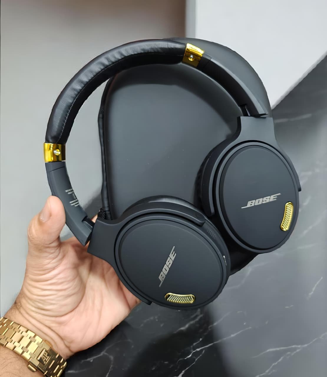 BOSE-Quietcomfort Ultra - Image 4