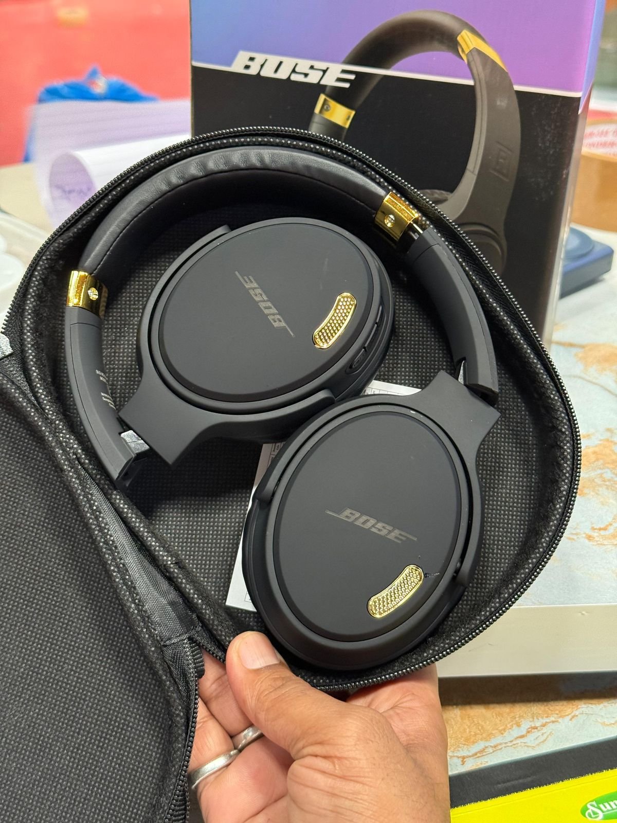 BOSE-Quietcomfort Ultra - Image 5