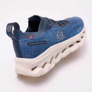 Alternative view of Loewe X On Running Cloudtit