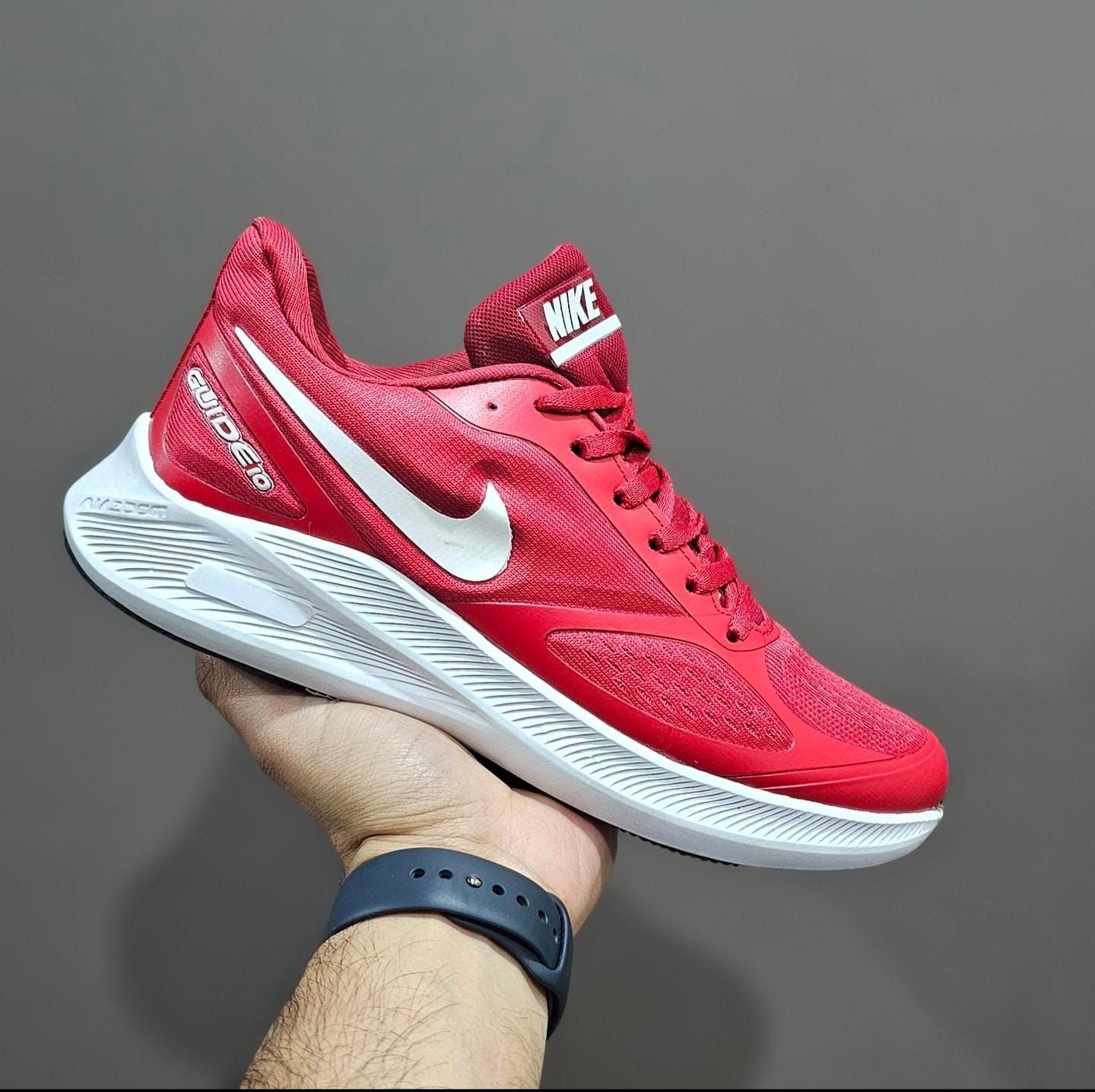 NIKE GUIDEl0 (RED)