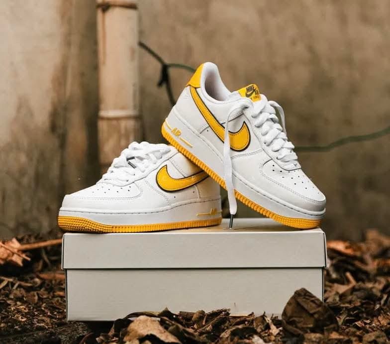 Nike AirForce 1 Low Kobe Bryant Lakers Home - Image 2
