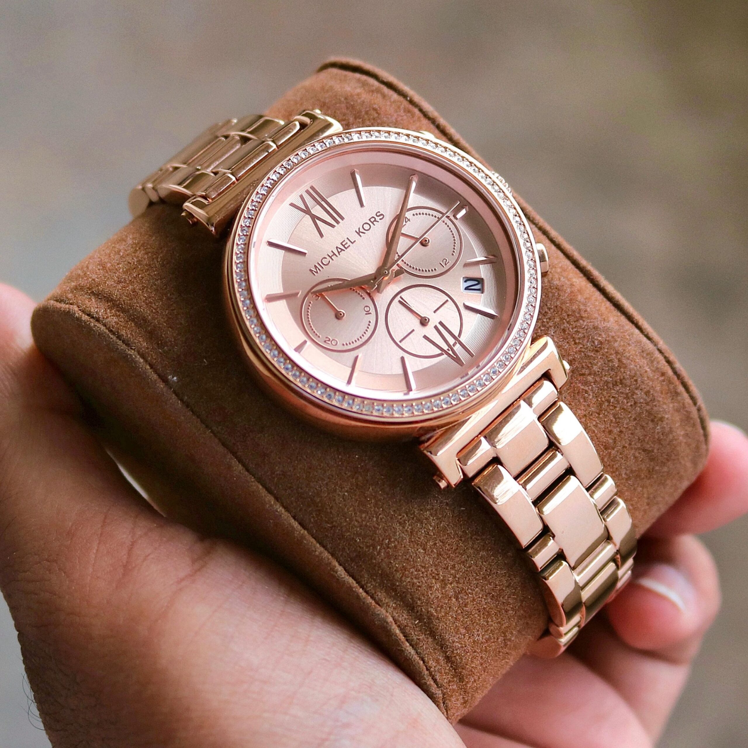 MICHAEL KORS - Sofie Collection - Image 3
