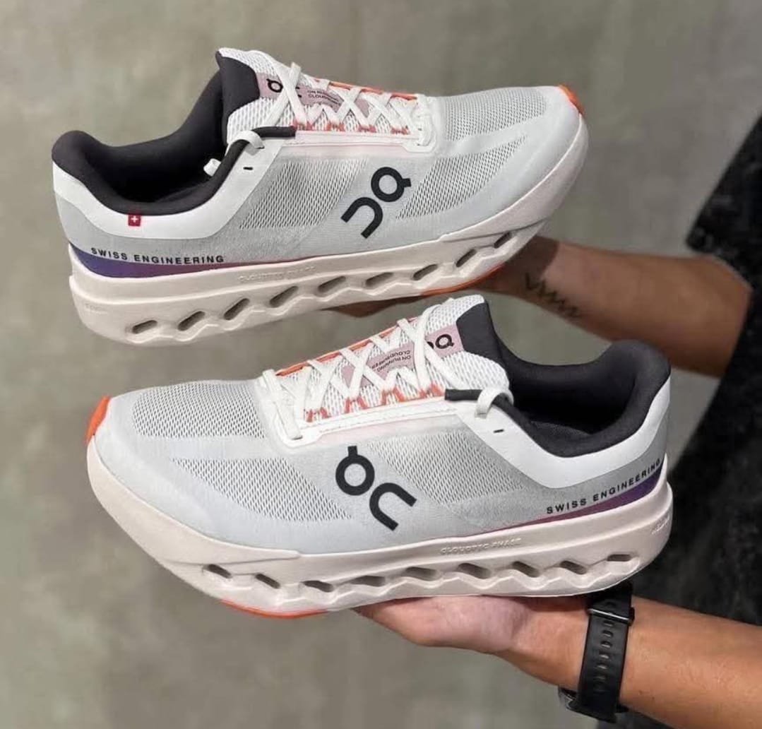 ON Cloudd surfers Next running trainers in white and red - Image 2