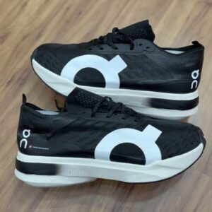 Alternative view of ON Cloudd running shoes