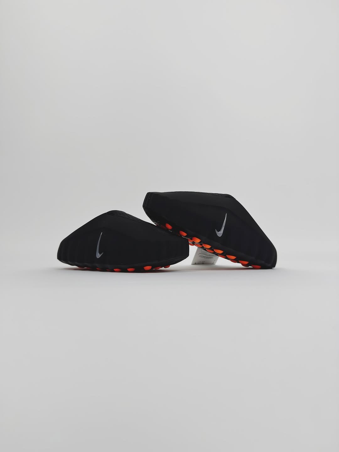 NIKEE MIND 001 SLIDES