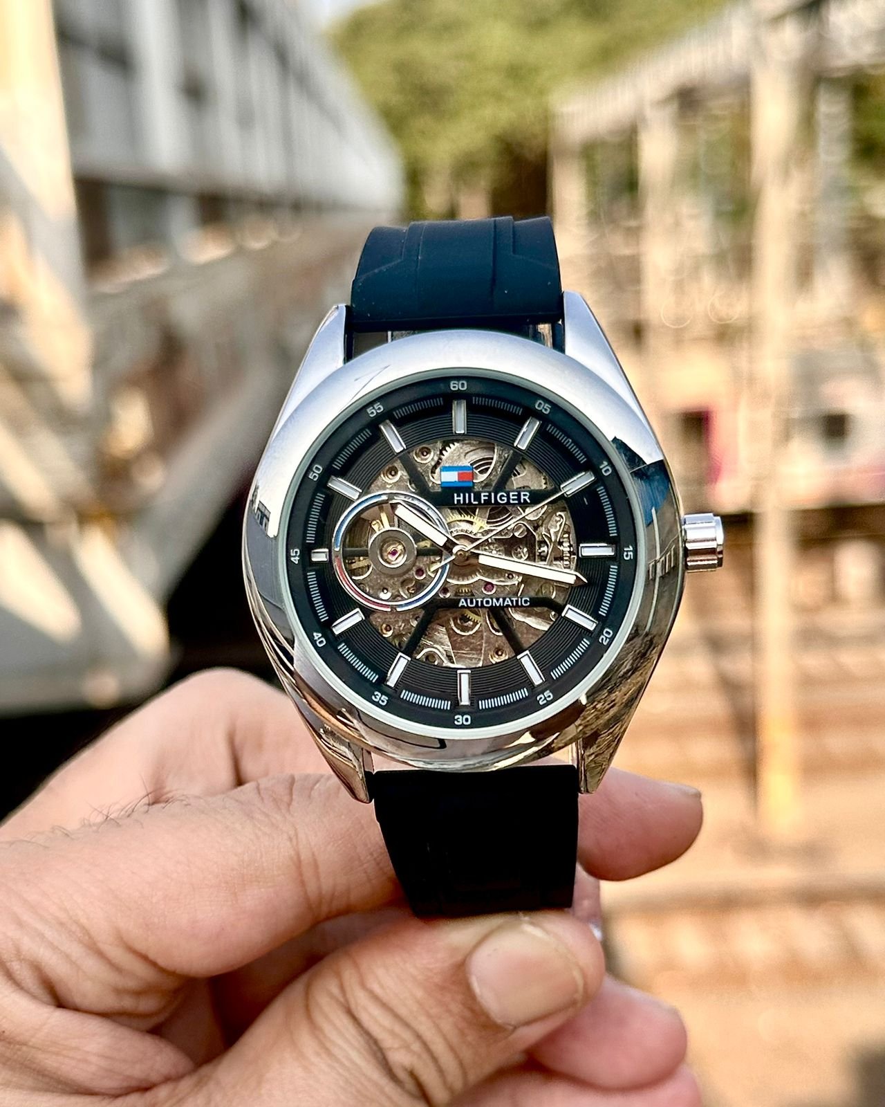 TOMMYY HILFIGERR - AUTOMATIC (SELF-WINDING) - Image 4