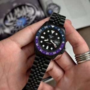 Seiko presents GMT (Automatic)