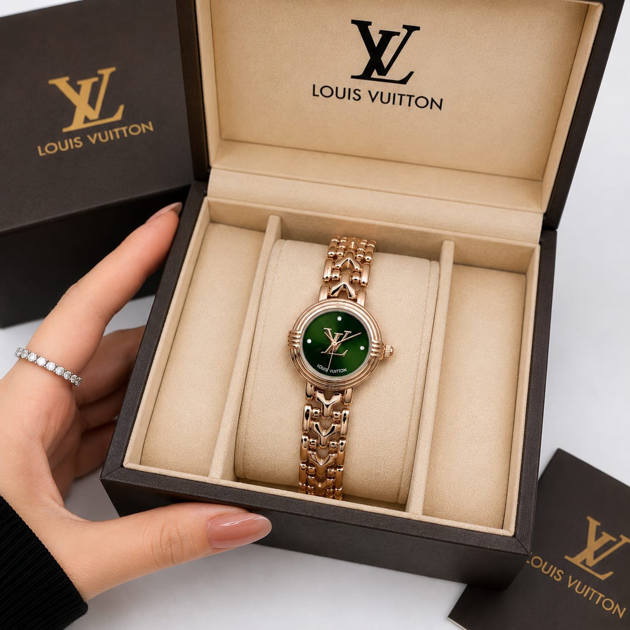 Lv ladies watch - Image 3