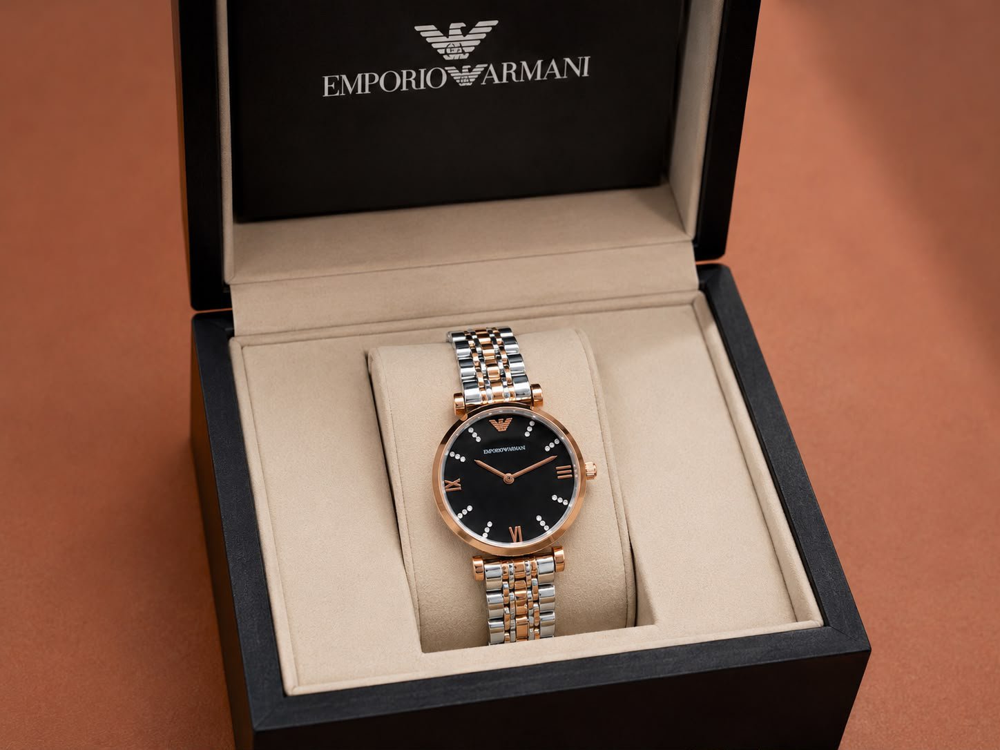 EMPORIOO ARMANII - LADIES WATCH - Image 2