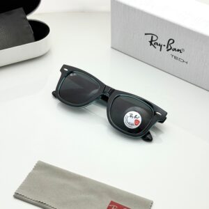 Alternative view of RAYY-BANN 2140 BLUE TONE POLARIZED LENS