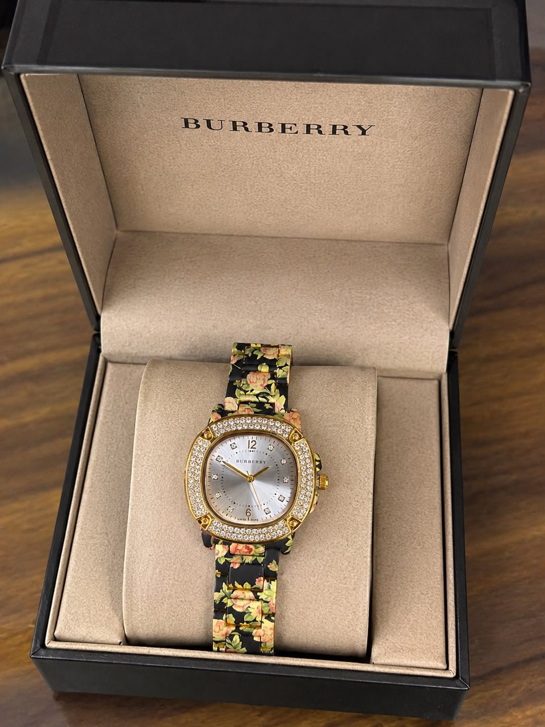 BURBERRYY LADIES WATCH