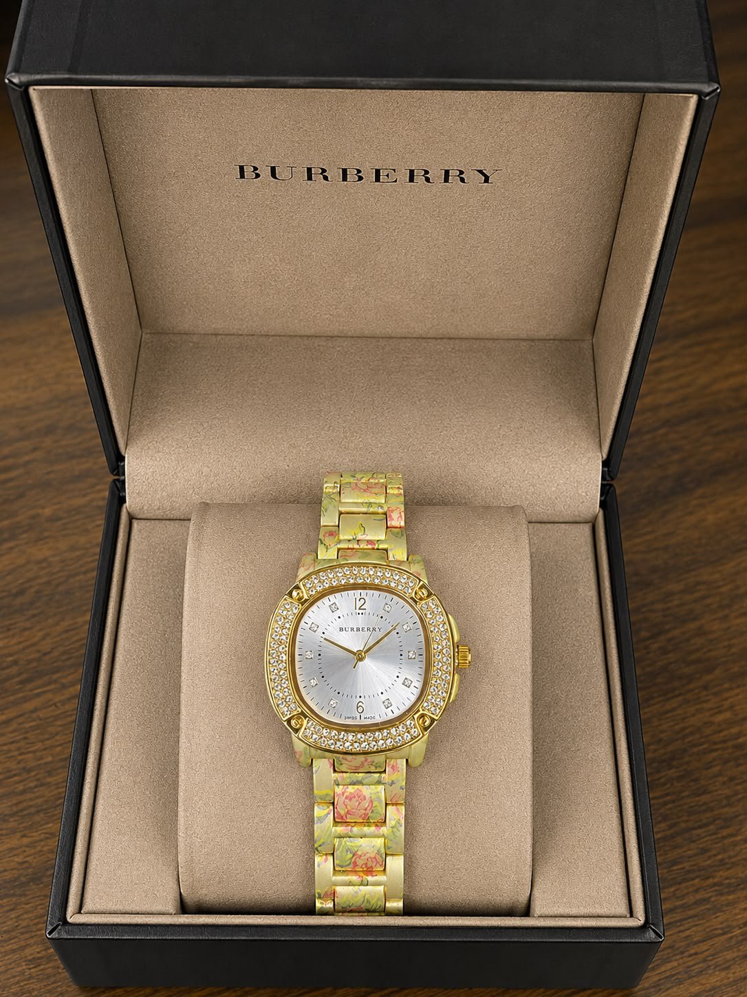 BURBERRYY LADIES WATCH - Image 3