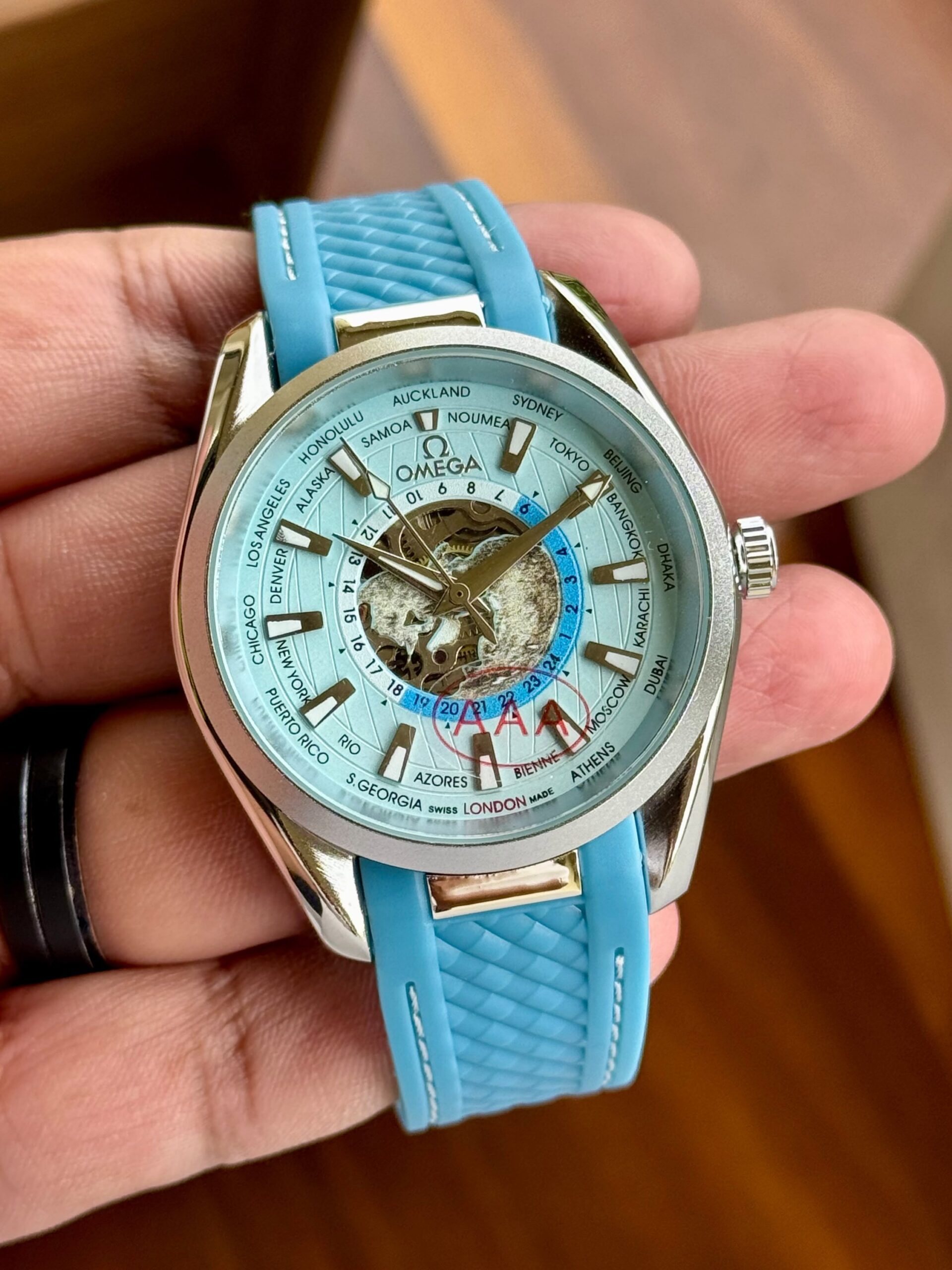 OMEGAA - Seamaster Aqua Terra Worldtimer