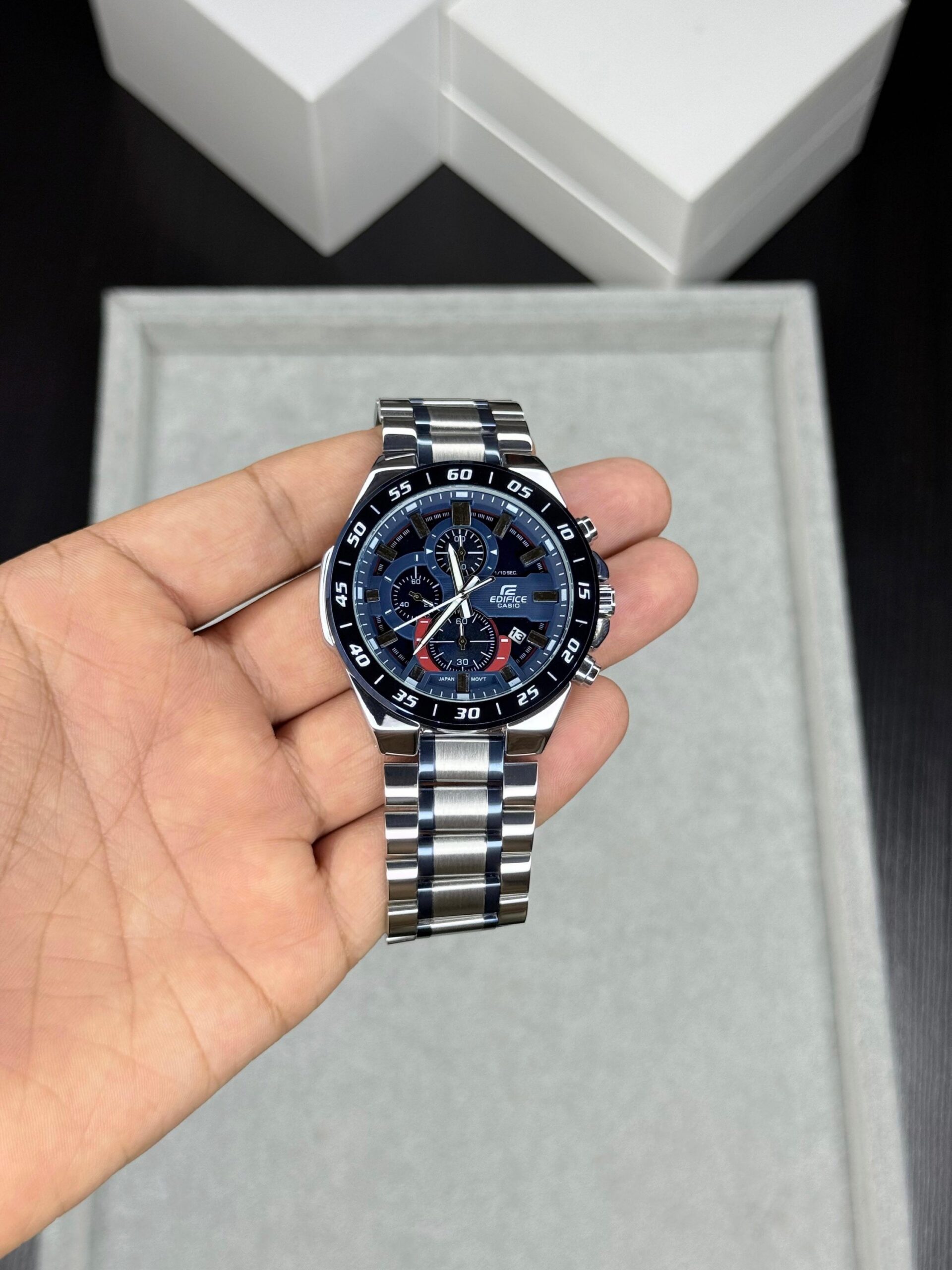 Casioo Edificee - Scuderia Toro Rosso Limited Edition chronograph - Image 2