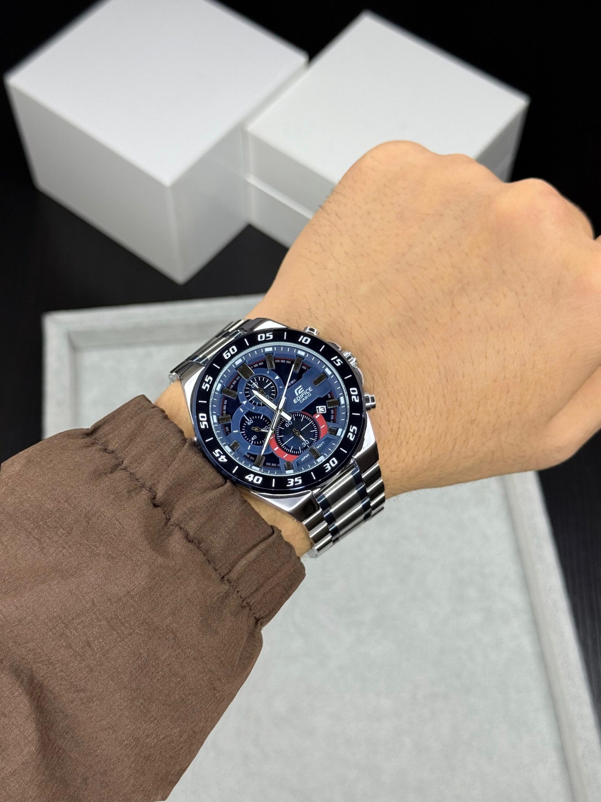 Casioo Edificee - Scuderia Toro Rosso Limited Edition chronograph - Image 3